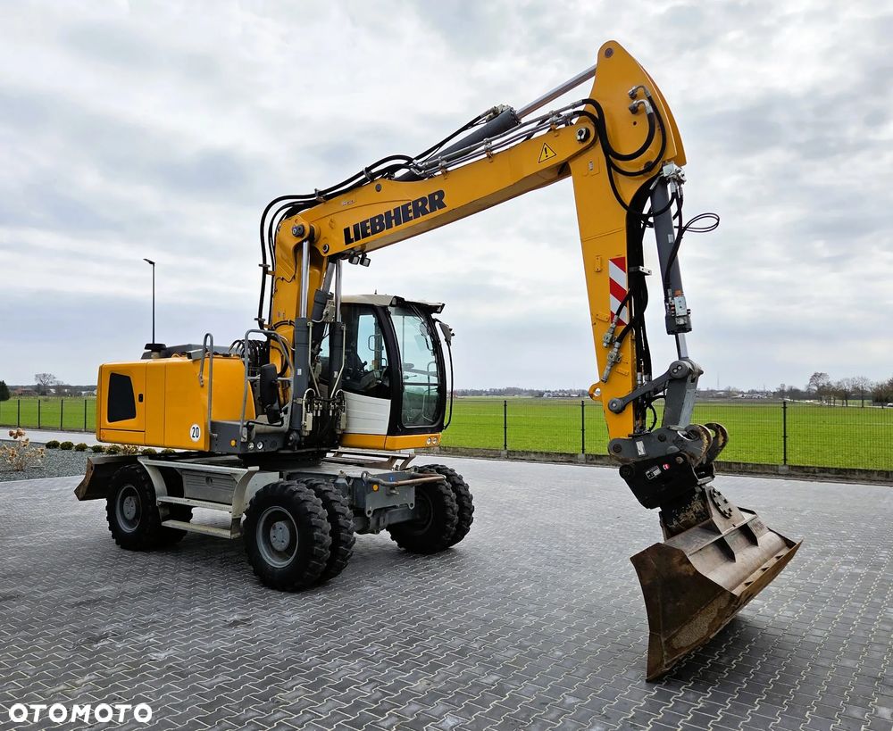 Liebherr A920 / z Niemiec / Stan idealny / - 6