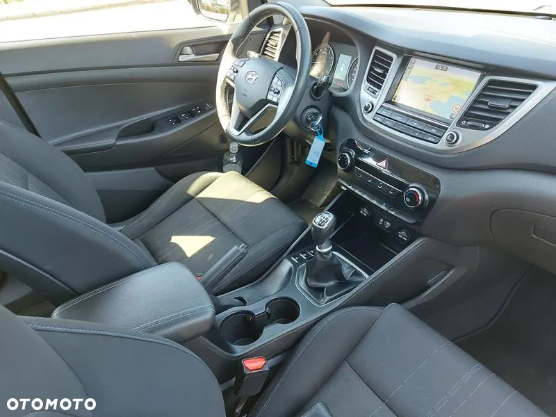 Hyundai Tucson 1.6 GDI BlueDrive Comfort 2WD - 30