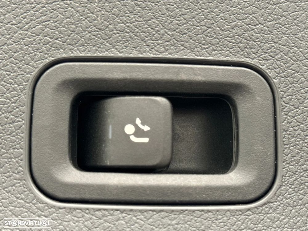 Mercedes-Benz CLA 250+ - 34
