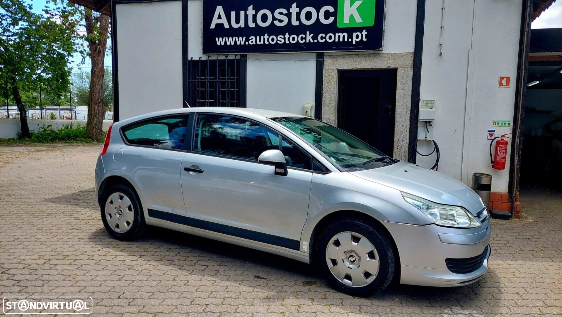 Citroën C4 Coupé 1.6 HDi X - 2