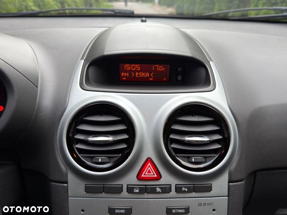 Opel Corsa - 21