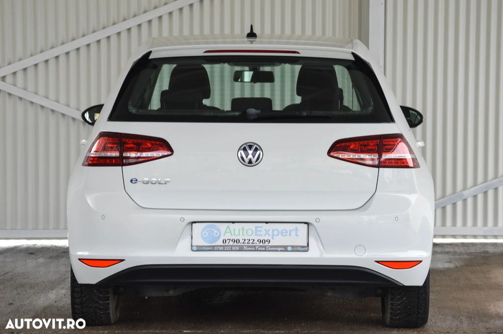 Volkswagen Golf e-Golf - 17