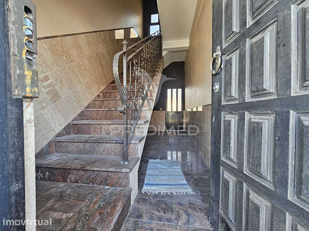 Exclusivo Apartamento T4 com Varandas e Terraço a 500m da Praia Flu... - Grande imagem: 5/21