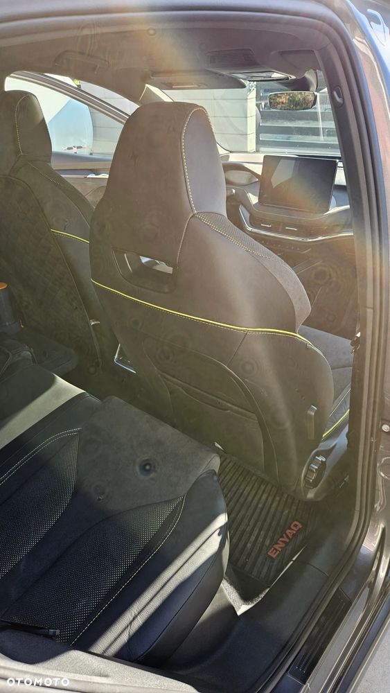 Skoda Enyaq RS 82kWh Advanced - 9