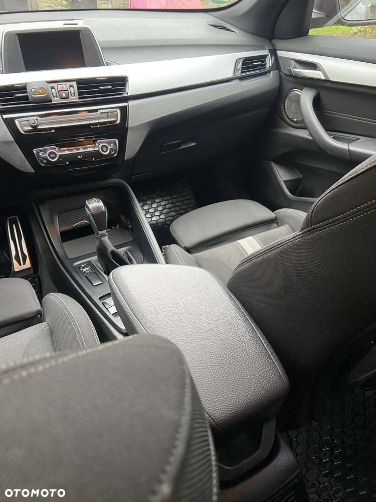 BMW X1 sDrive18d xLine - 21