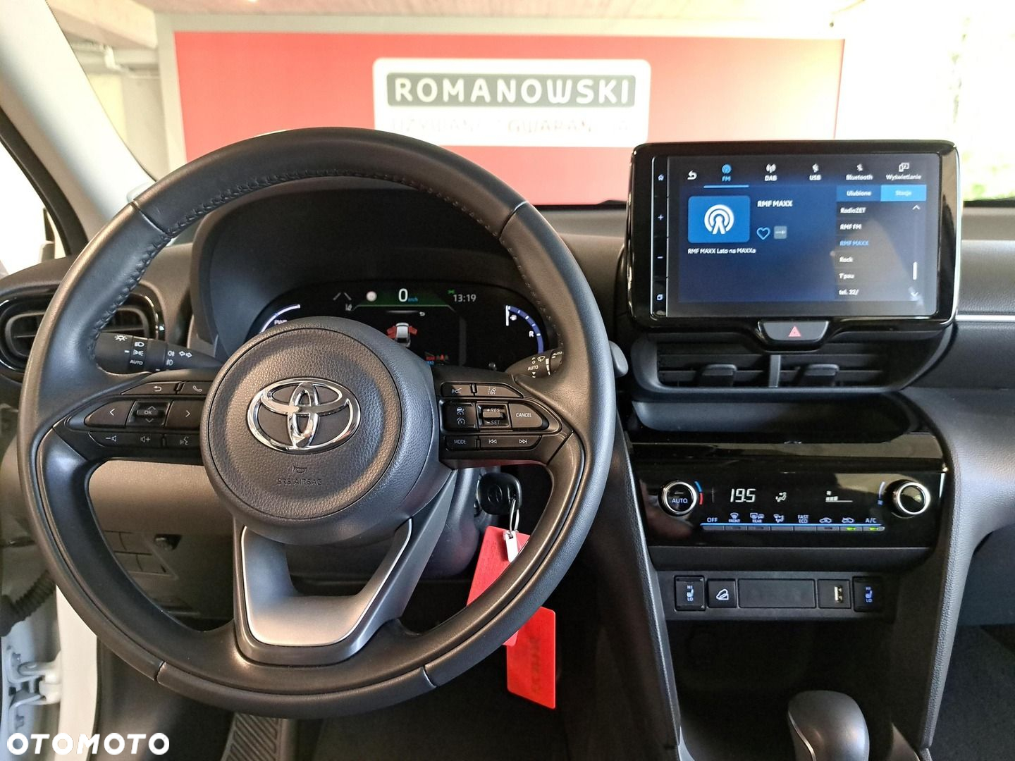 Toyota Yaris Cross - 18