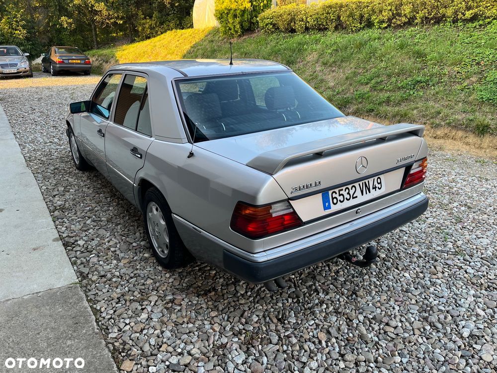 Mercedes-Benz W124 (1984-1993) - 4