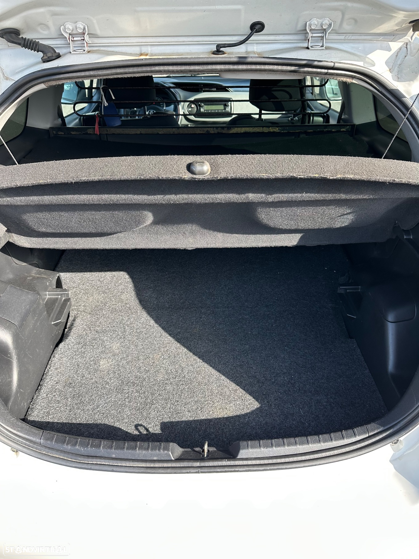 Toyota Yaris 1.4 D-4D Comfort - 16