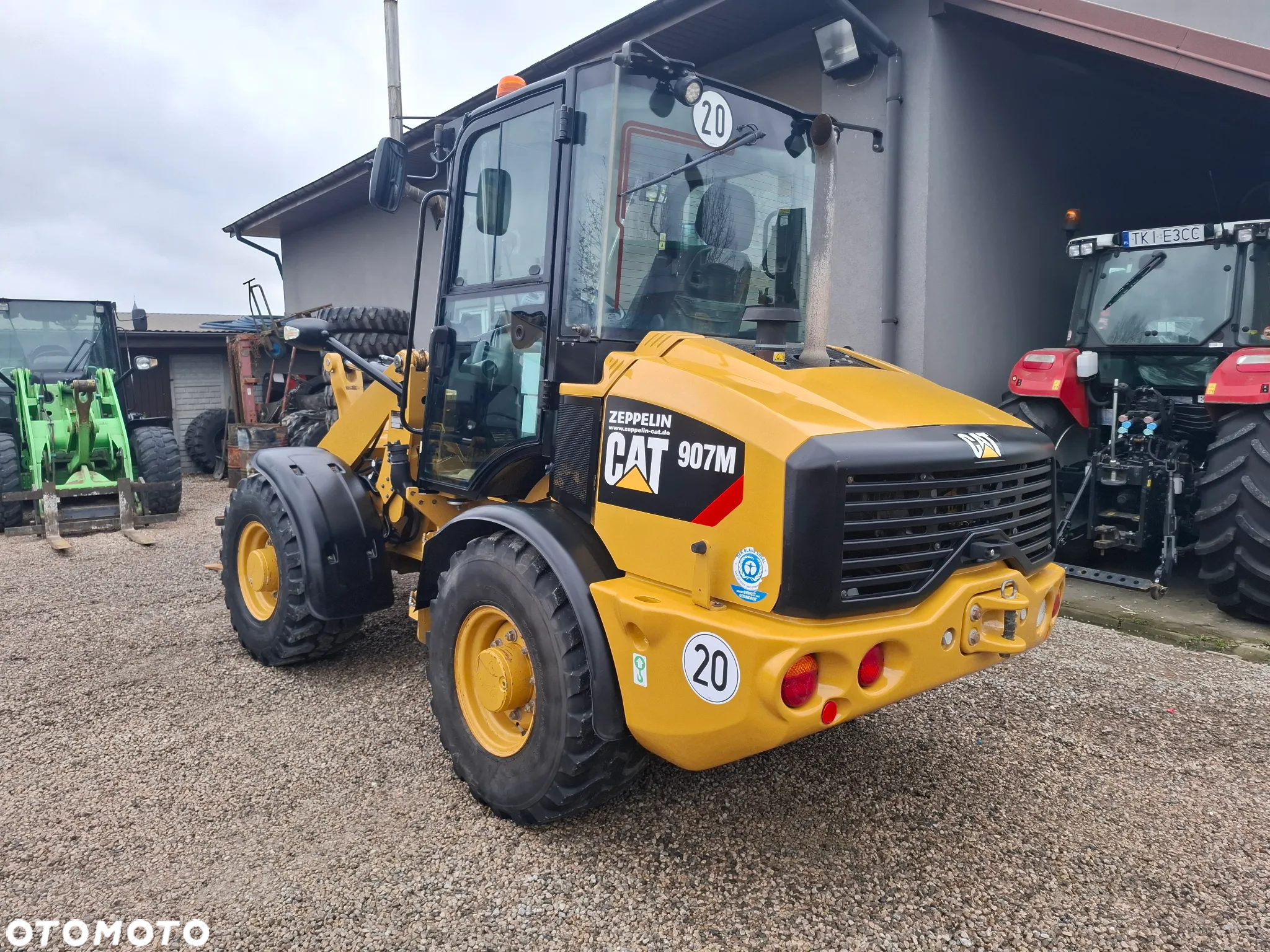 Caterpillar CAT 907 M - 14