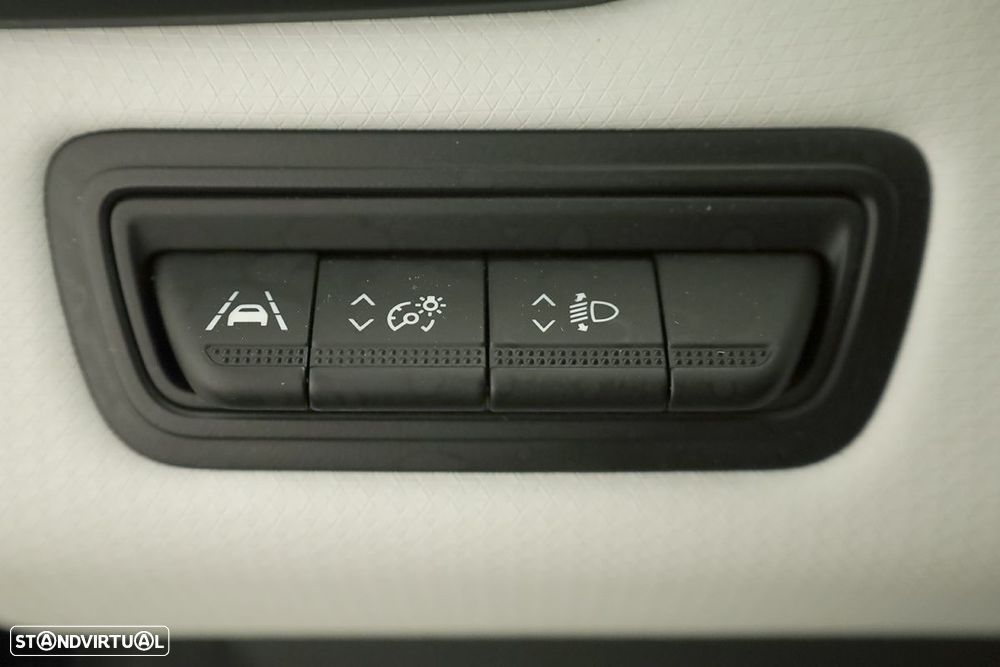 Renault Clio 1.0 TCe Techno CVT - 17