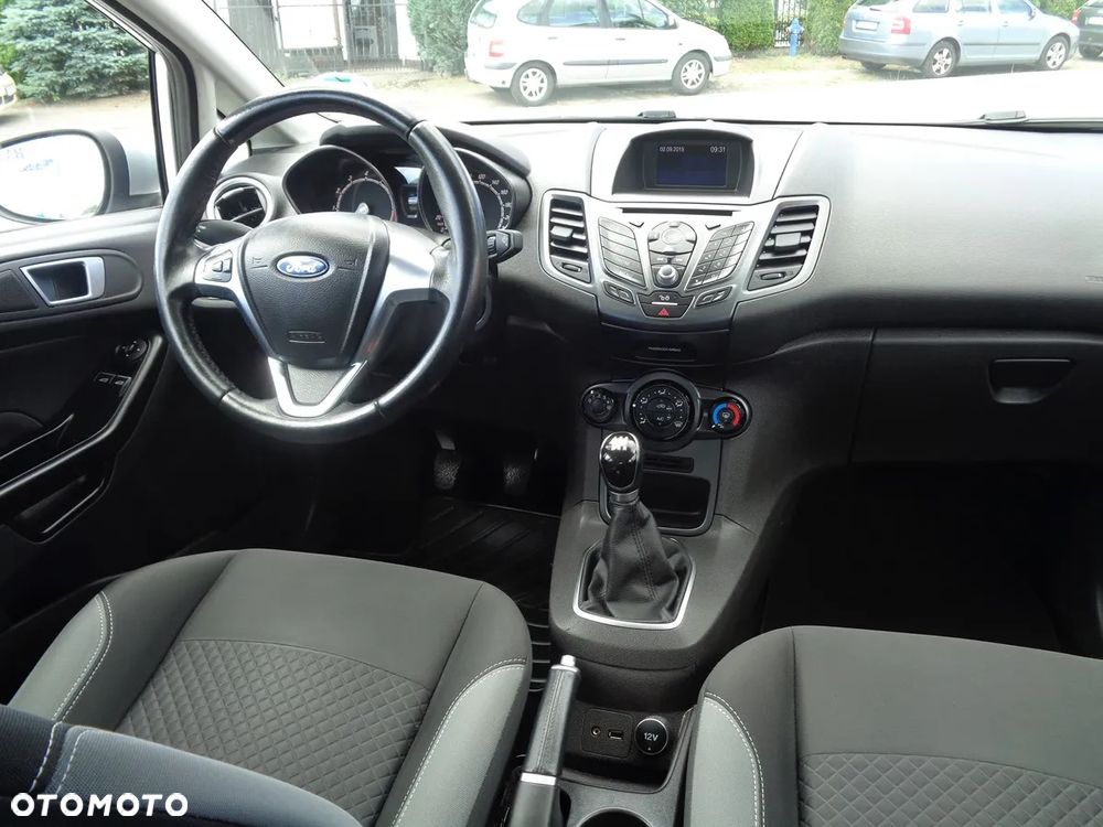 Ford Fiesta - 7