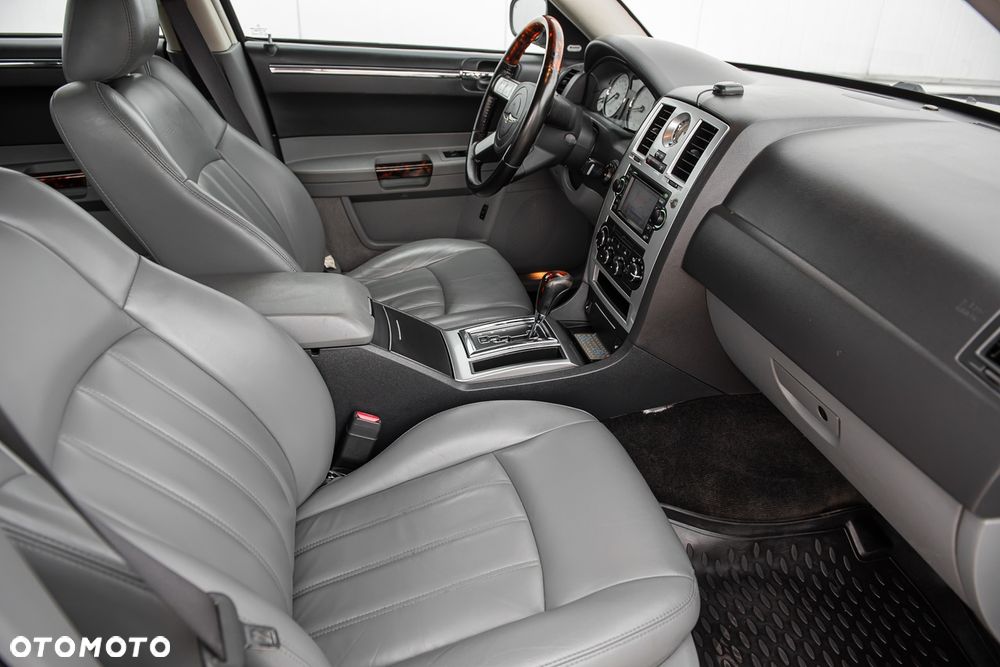 Chrysler 300C 3.5 AWD Automatik - 30