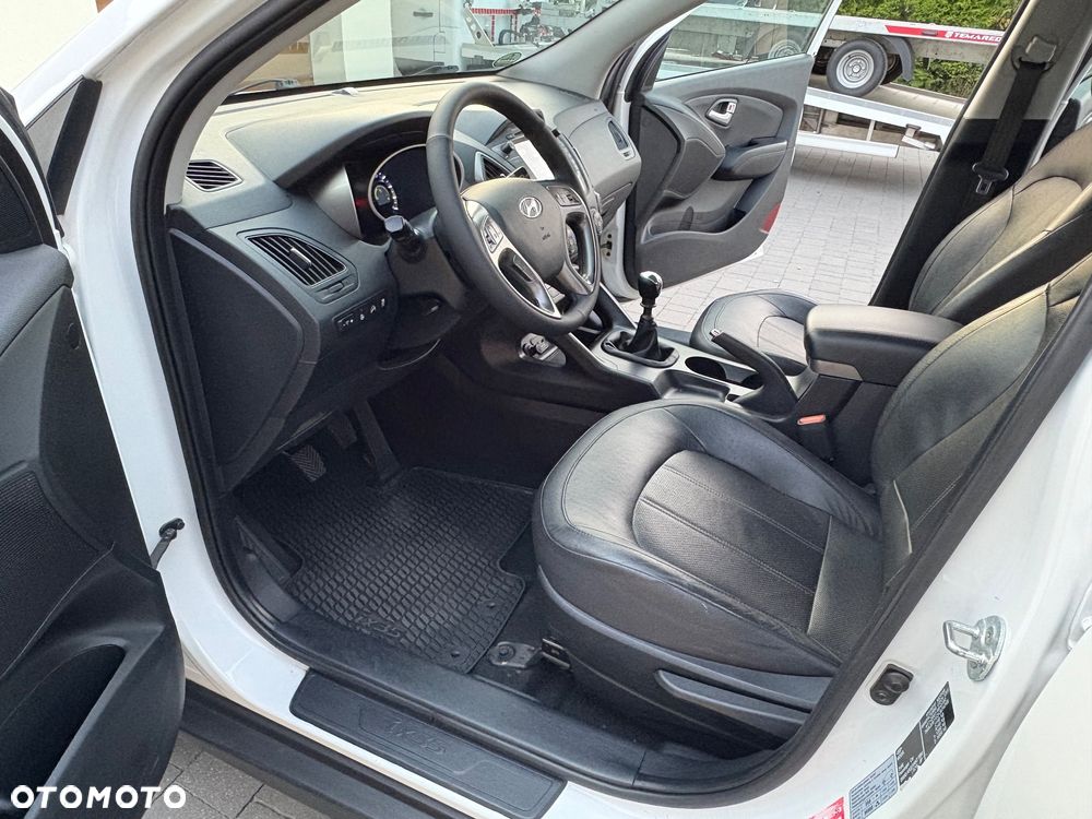 Hyundai ix35 2.0 CRDi 4WD Premium - 17
