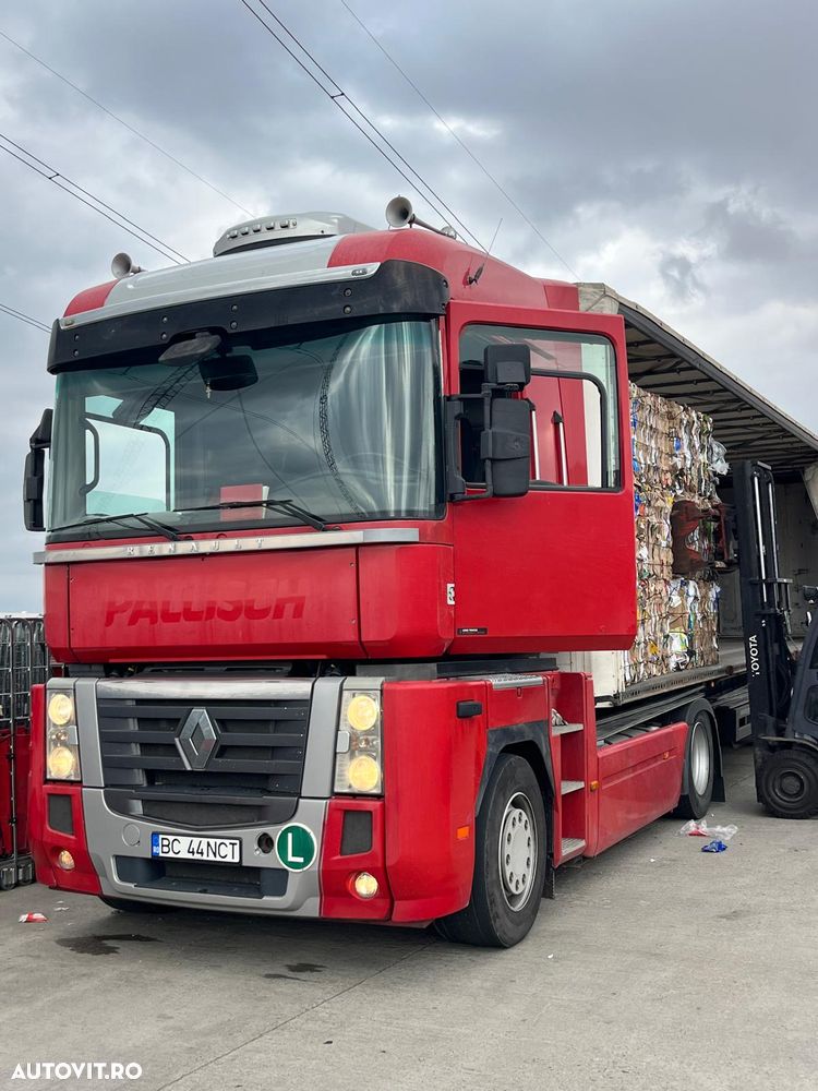 Renault MAGNUM 520 EEV - 8