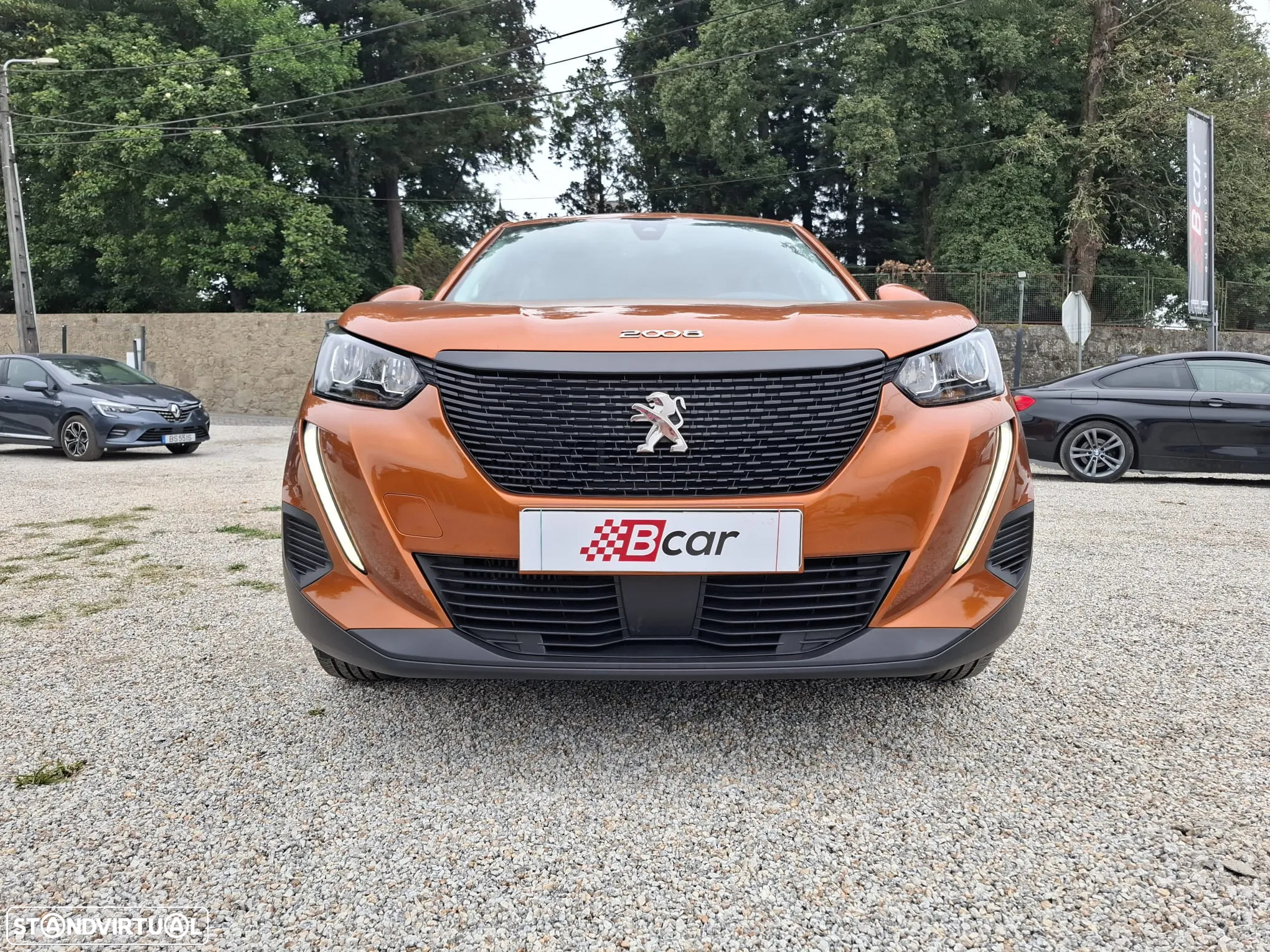 Peugeot 2008 1.2 PureTech Allure Pack - 4
