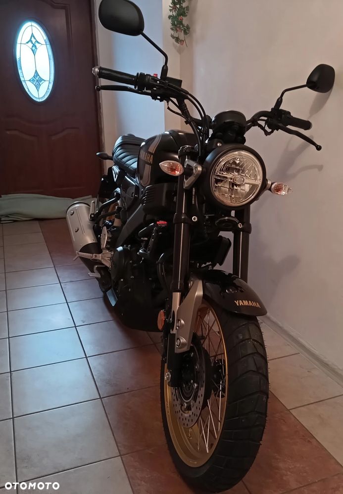Yamaha XSR - 5