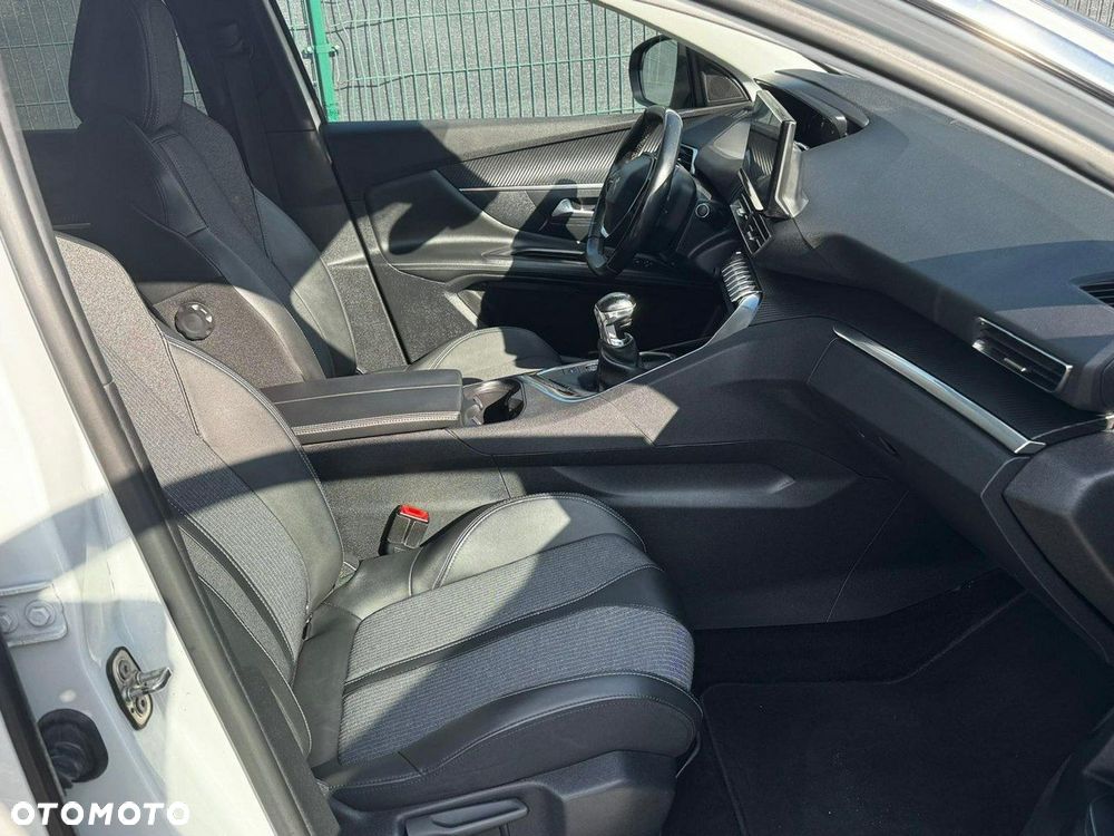 Peugeot 3008 - 12