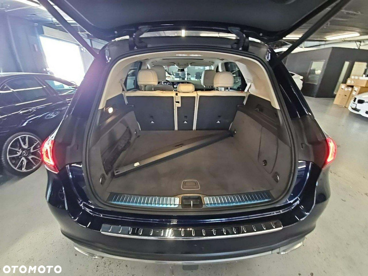 Mercedes-Benz GLC - 7