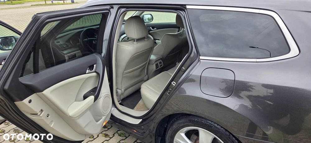 Honda Accord 2.2d Executive - 9