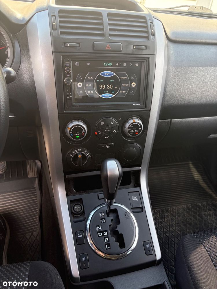 Suzuki Grand Vitara 2.0 De Luxe - 4