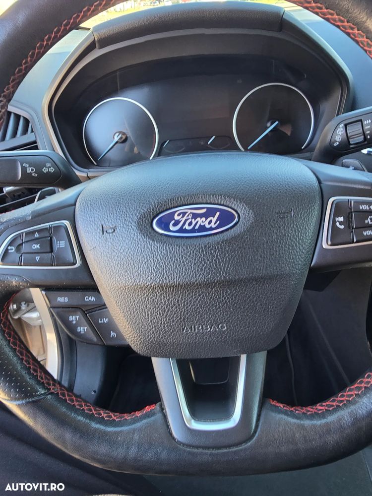 Ford EcoSport - 4