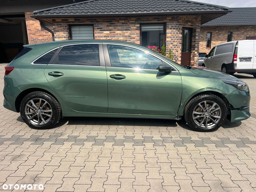 Kia Ceed - 4