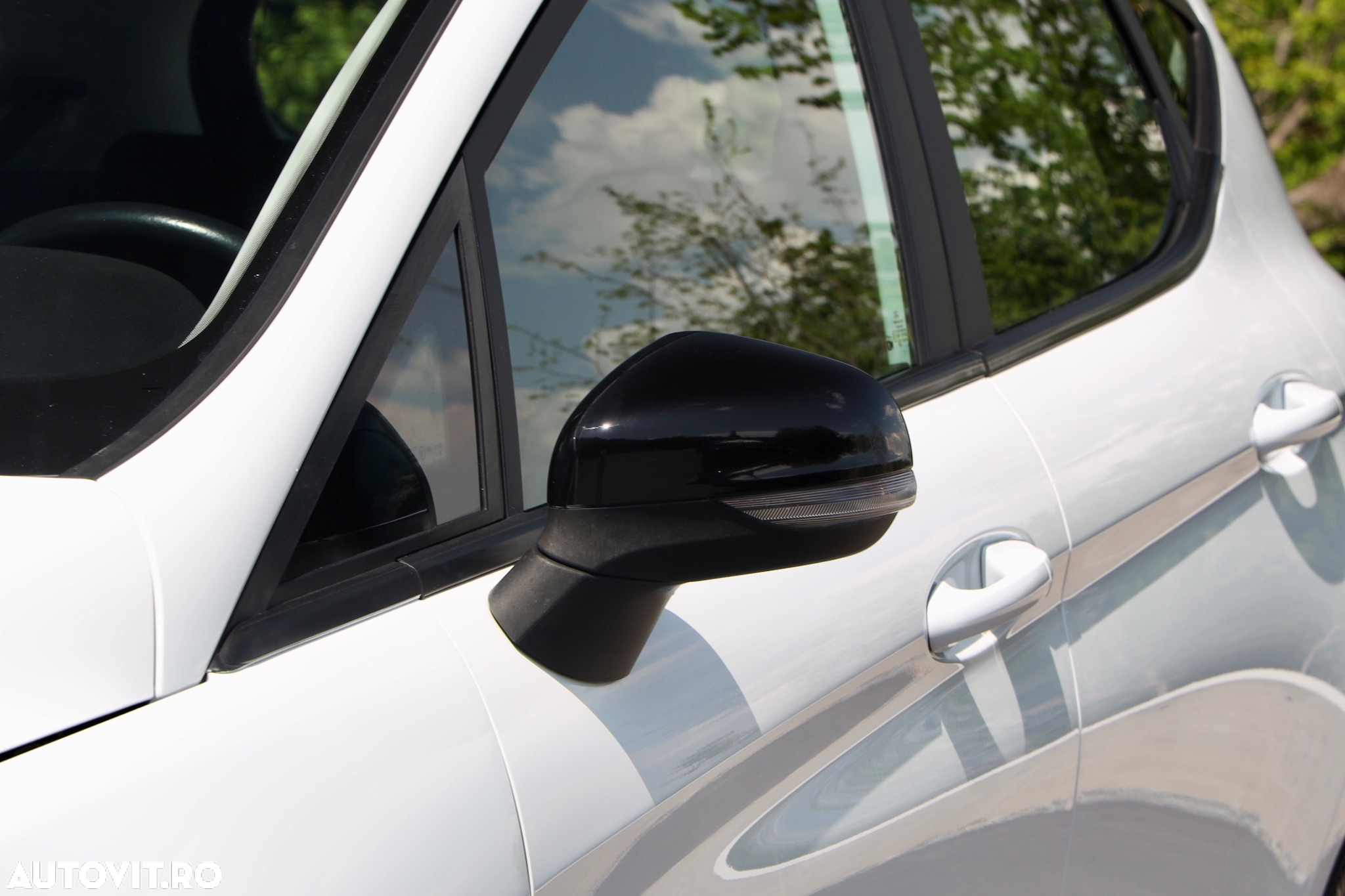 Ford Fiesta 1.0 EcoBoost Powershift Trend - 19