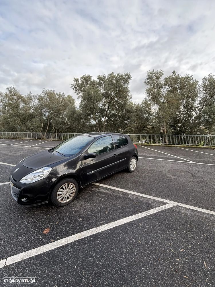 Renault Clio - 1