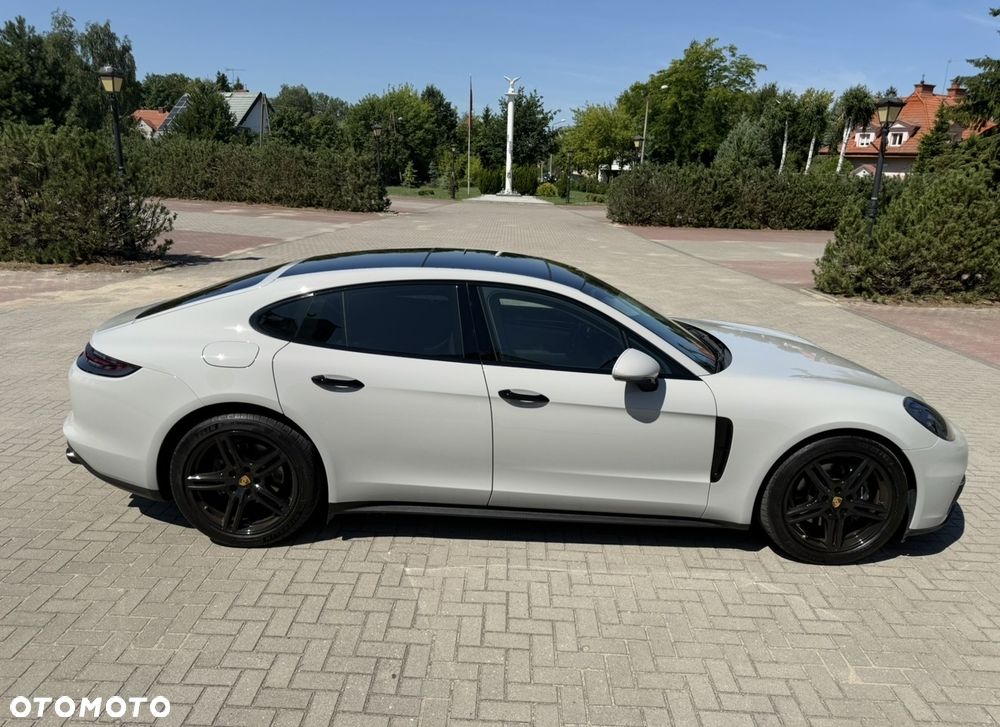 Porsche Panamera 4 - 6