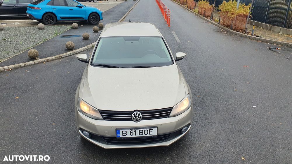 Volkswagen Jetta 1.6 TDI CR DPF Comfortline - 3