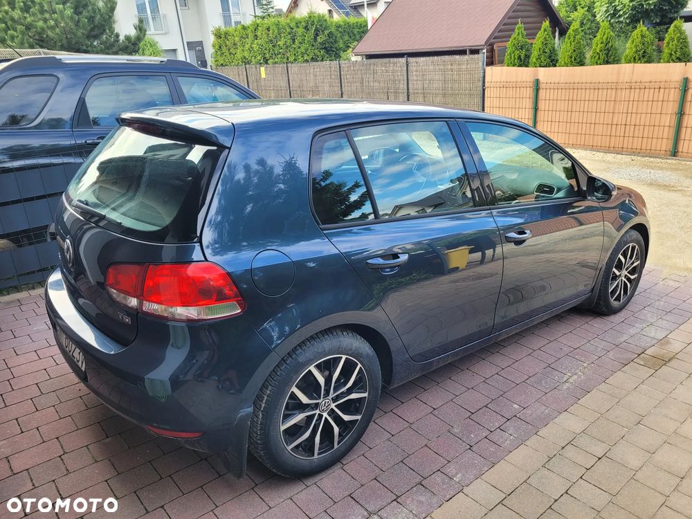 Volkswagen Golf - 5