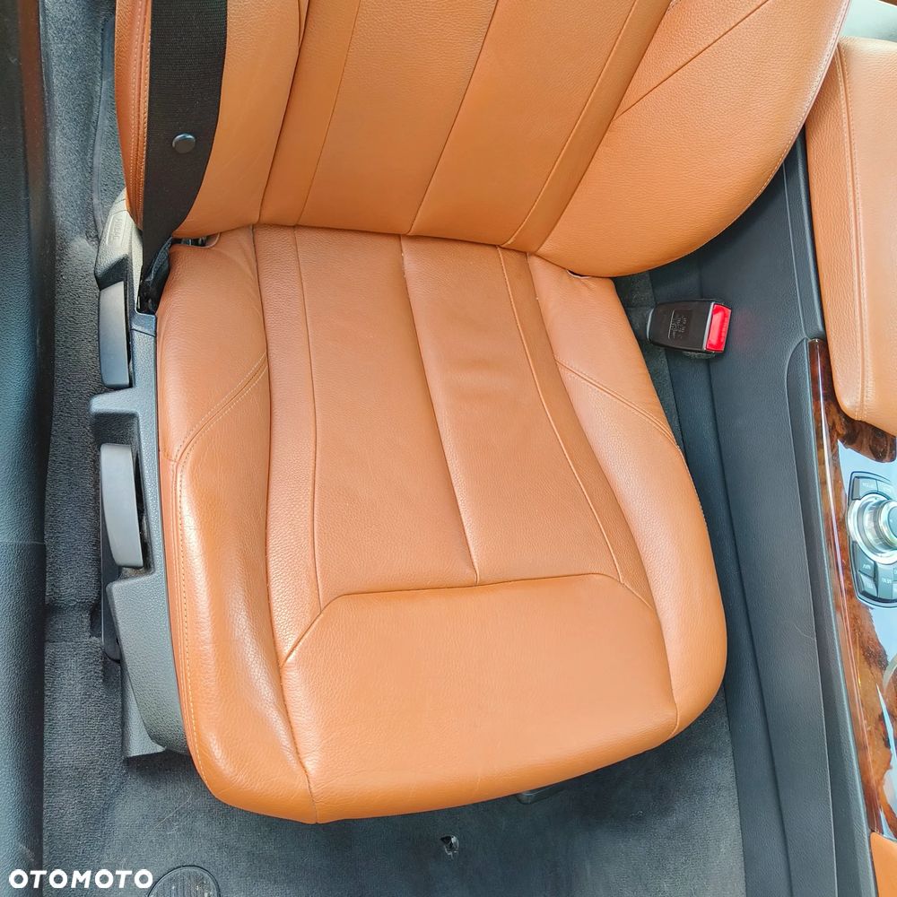 BMW Seria 3 - 18