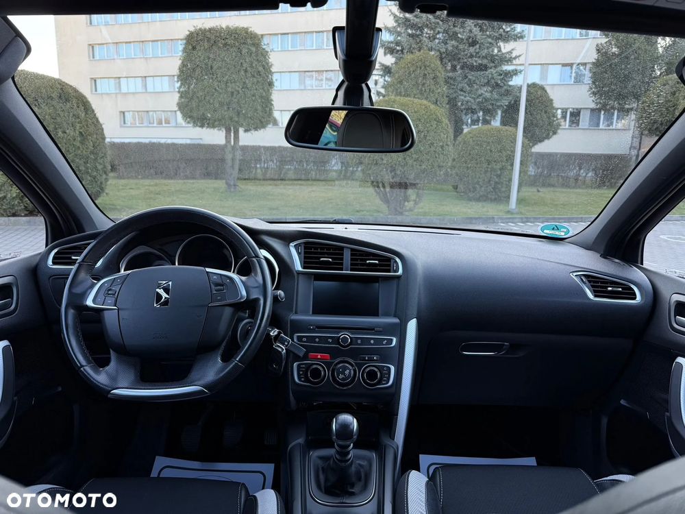 Citroën DS4 PureTech 130 Stop&Start Limited Edition 1955 - 29