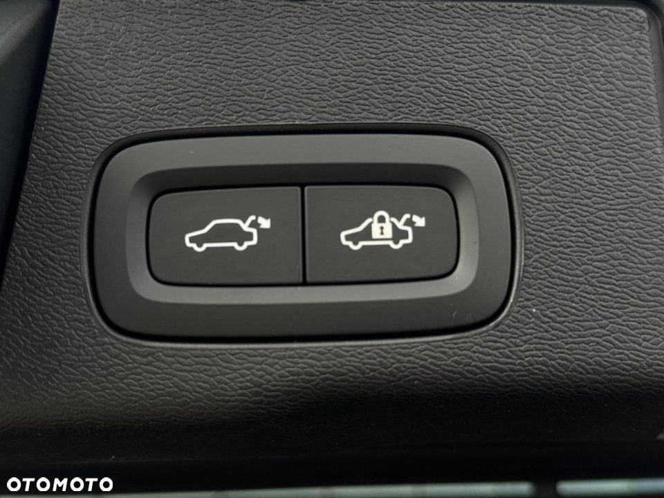 Volvo XC 60 - 24