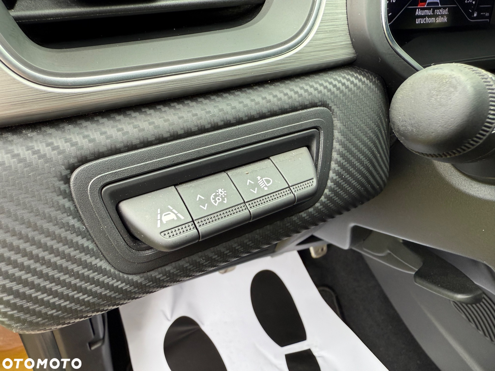 Renault Captur TCe Mild Hybrid 140 GPF EQUILIBRE - 29