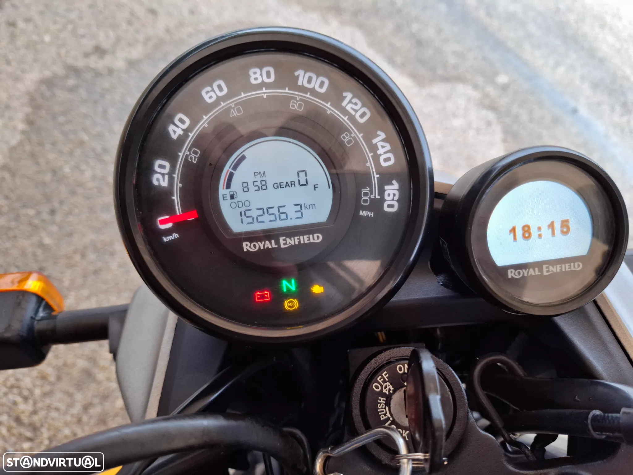 Royal Enfield Himalayan Scram 411 - 19