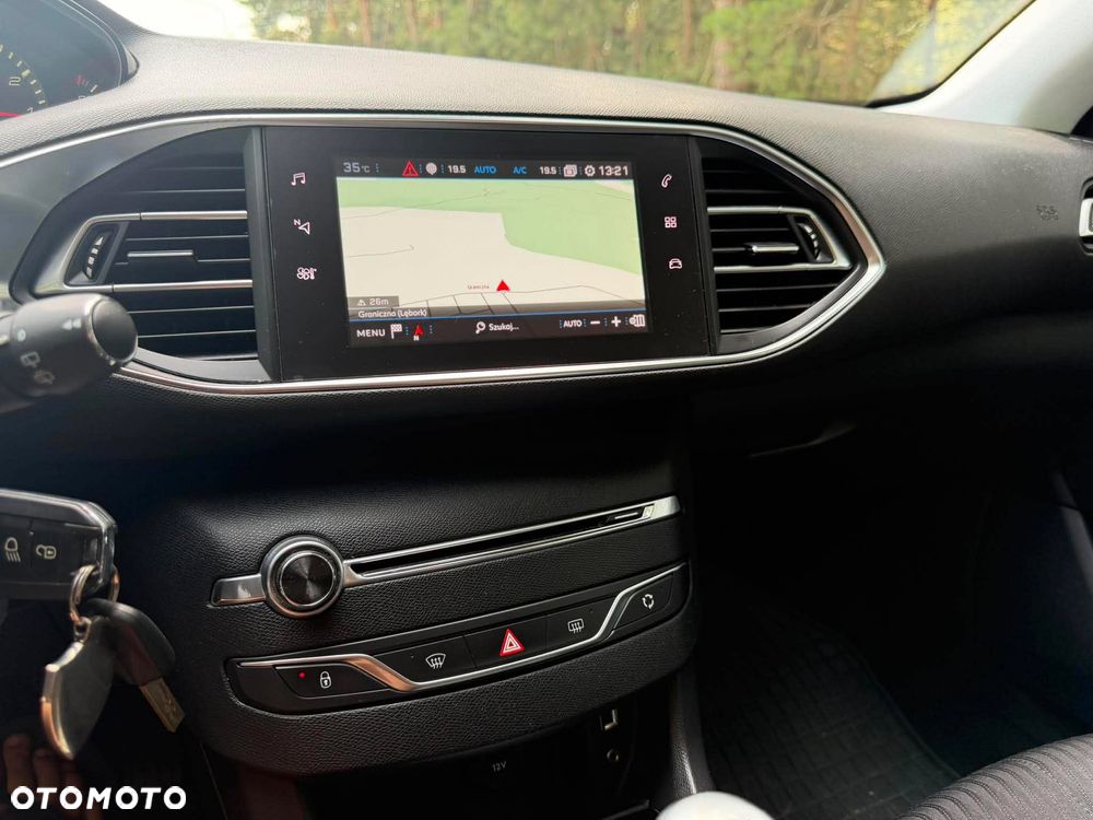 Peugeot 308 1.6 THP Allure - 21