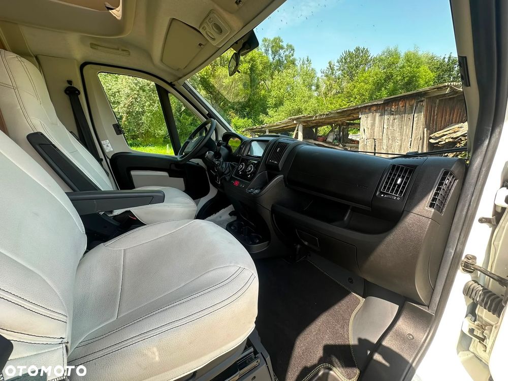 Fiat Magis 74 XT CAMPER 7-osób 2.3 diesel 130kM FULL OPCJA, ORYGINAŁ, klima postojowa, solar, markiza , bagażnik 3 rowery. STAN IDEALNY! - 39