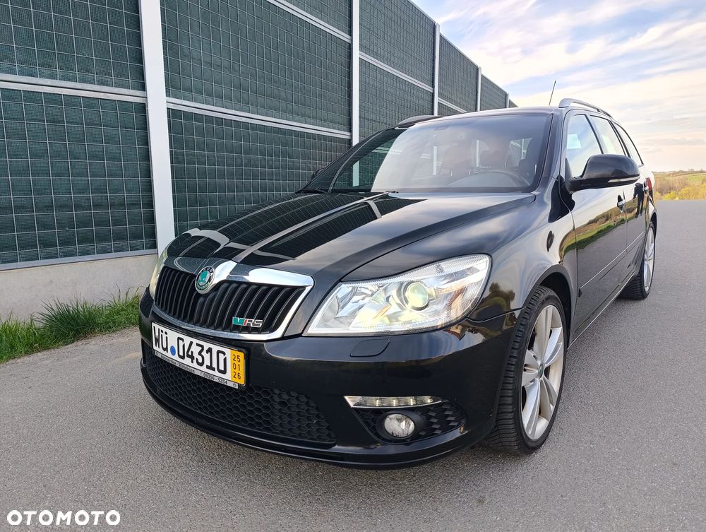 Skoda Octavia 2.0 TDI DPF RS - 32