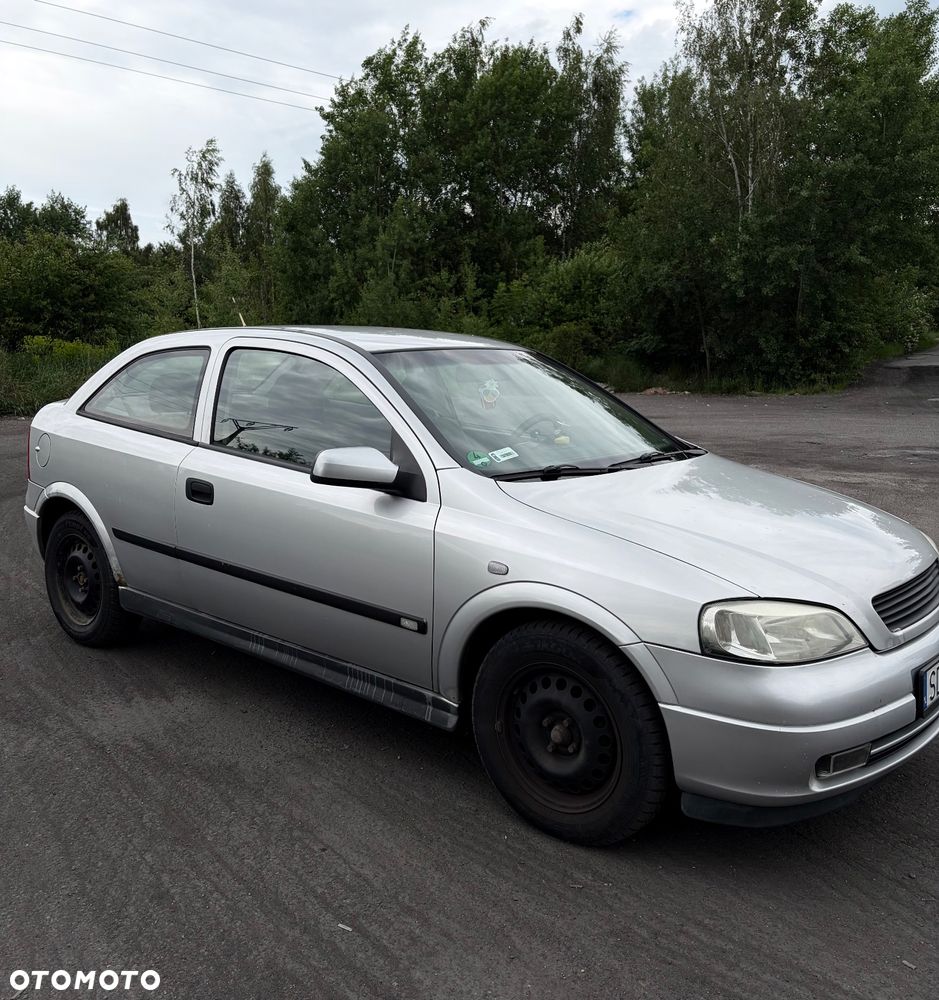 Opel Astra 1.6 Comfort - 2