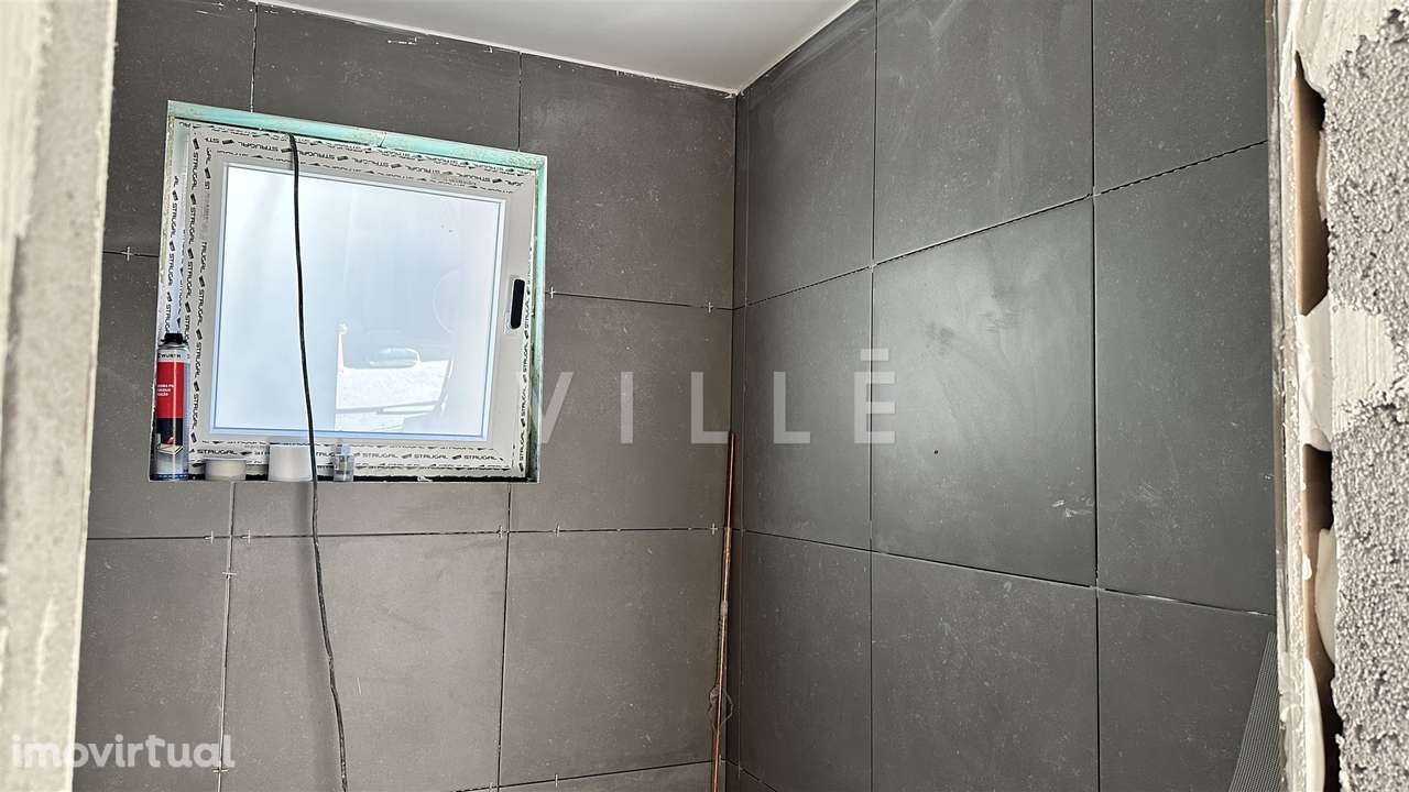 Moradia T3 reabilitada - Conforto quotidiano com elegância intemporal - Grande imagem: 3/6