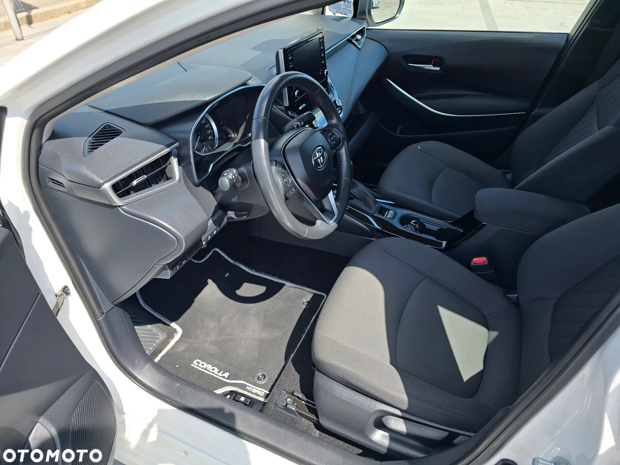 Toyota Corolla 1.8 Hybrid GPF Comfort - 24