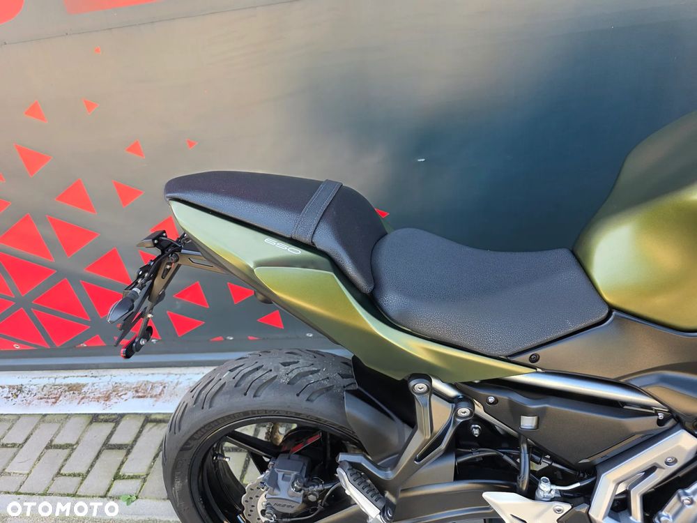Kawasaki Z 650 - 23