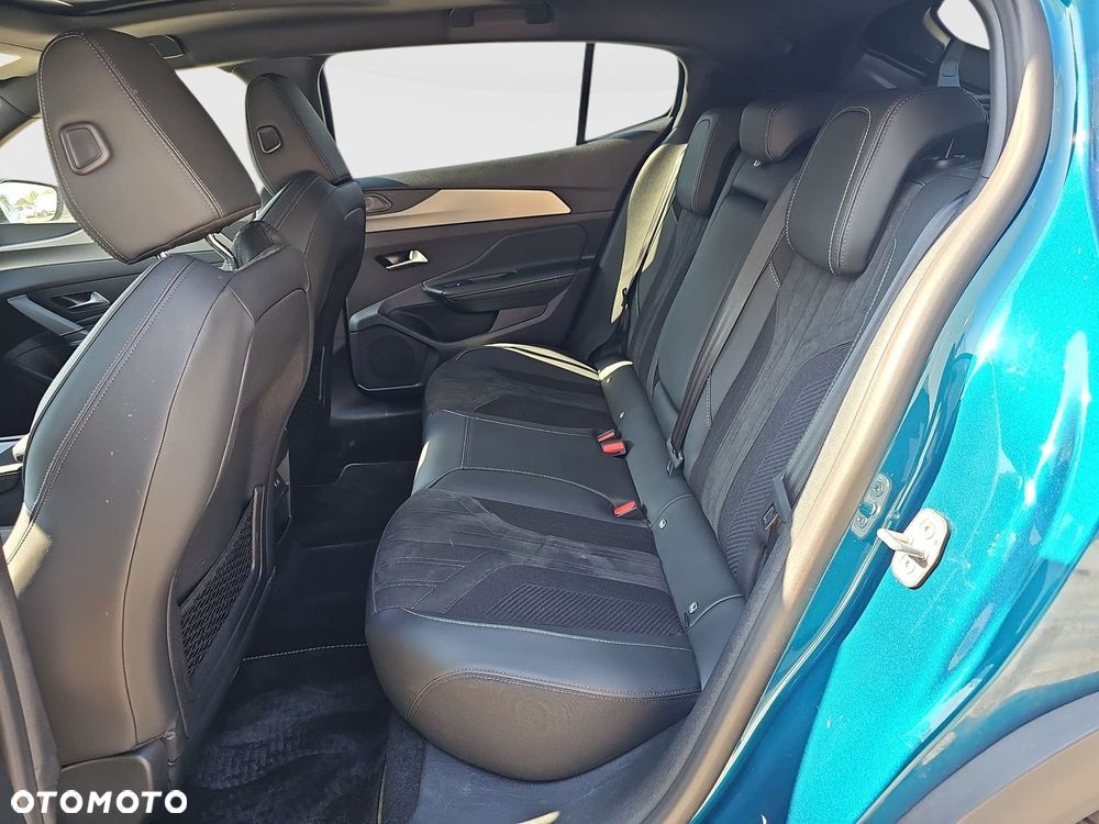 Peugeot 408 - 22