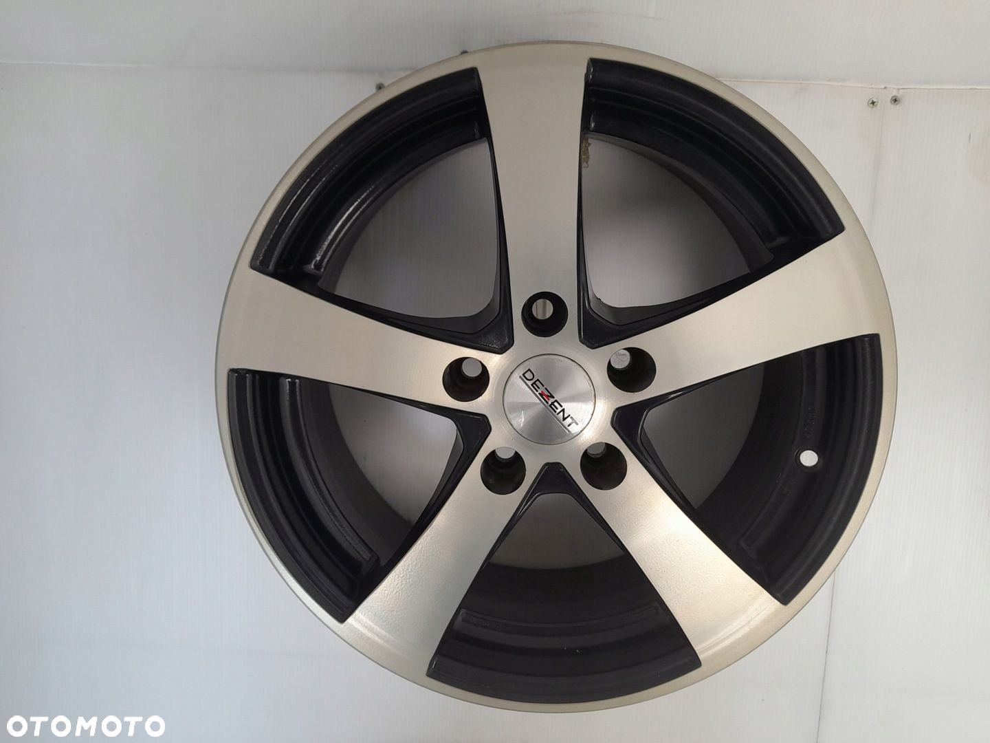 Felgi aluminiowe Dezent KBA47687 7.0" x 16" 5x112 ET45 - 2