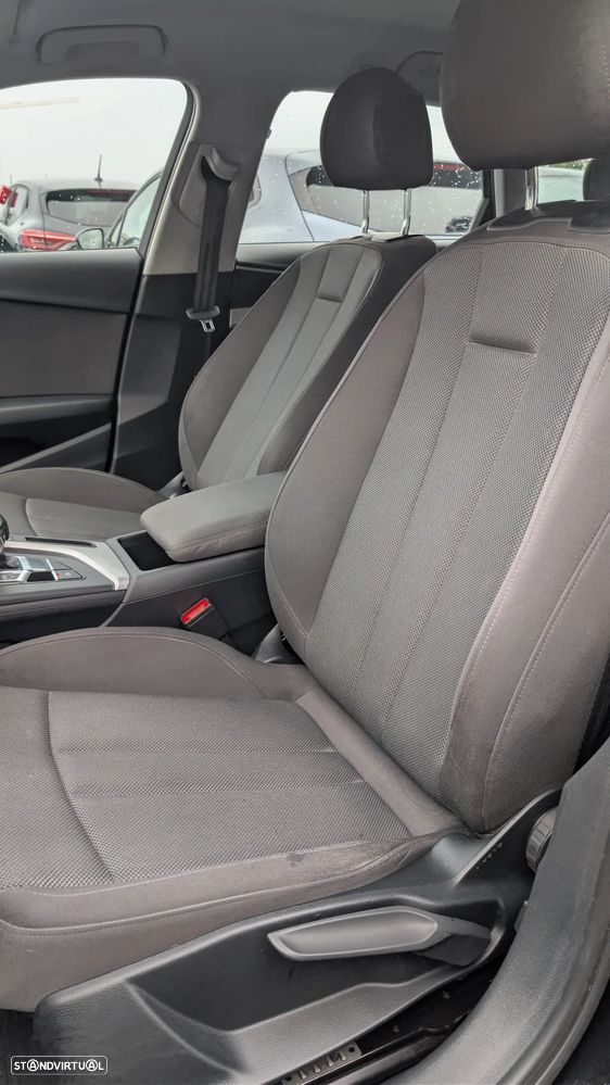 Audi A4 Avant 30 TDI S tronic - 15