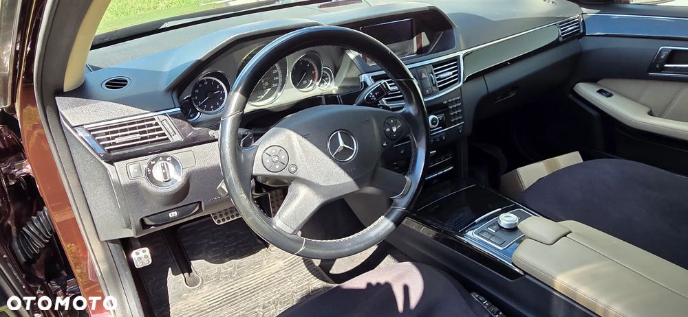 Mercedes-Benz Klasa E - 29