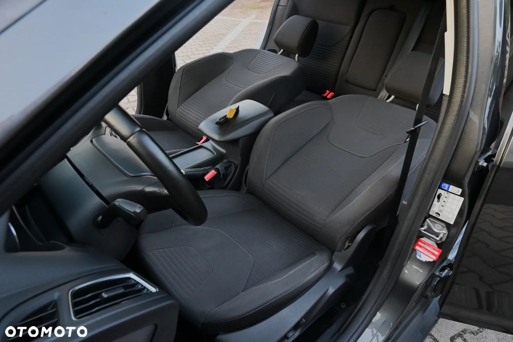 Ford Focus 1.5 EcoBoost Titanium - 22
