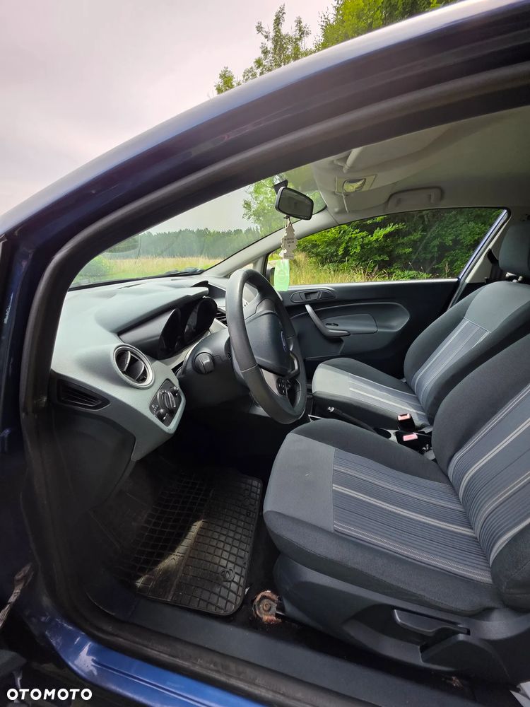 Ford Fiesta 1.25 Trend - 11