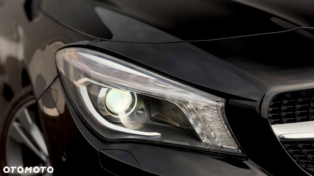 Mercedes-Benz CLA 200 AMG Line - 10